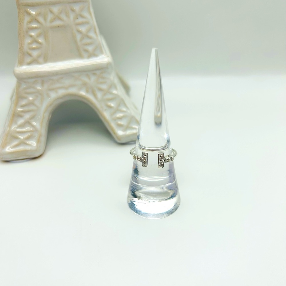 Sterling silver ring. Handcrafted ring.